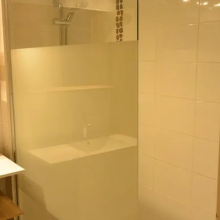 Apartment Climatise Avec Piscine Et Parking A 20m De La - Fr-1-607-75