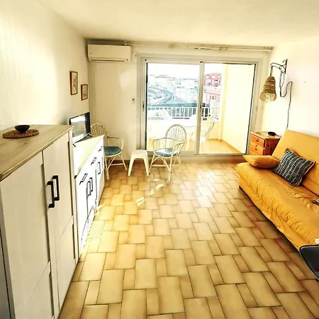 Apartment Climatise Avec Piscine Et Parking A 20m De La - Fr-1-607-75 Agde