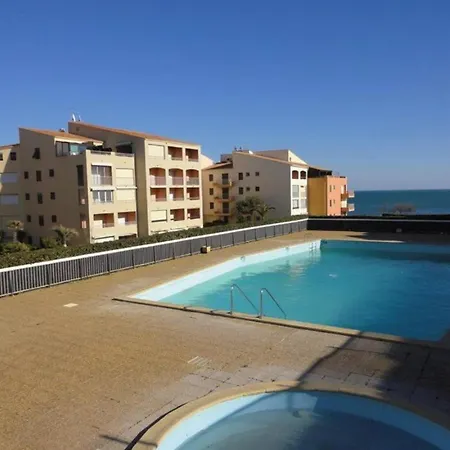 Climatise Avec Piscine Et Parking A 20m De La - Fr-1-607-75 * Agde